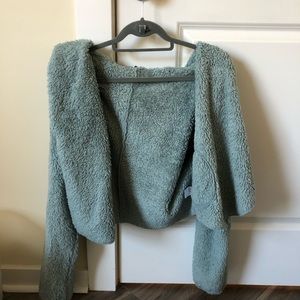 Cropped Bear Coat 🤩